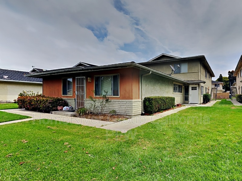 Foto principal - 2622 Spinnaker Ave