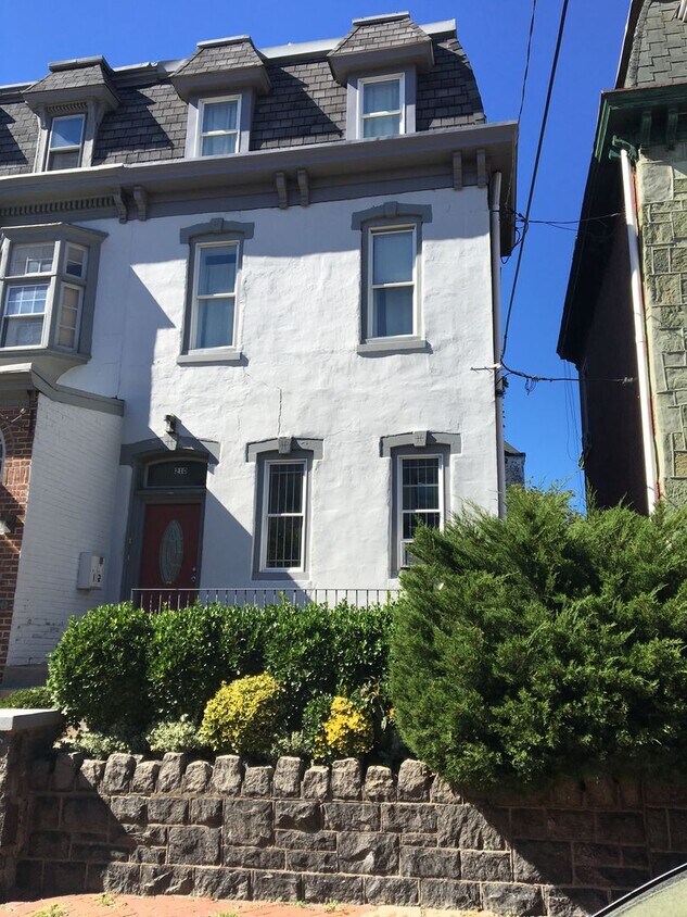 Photo - 210 S 41st St