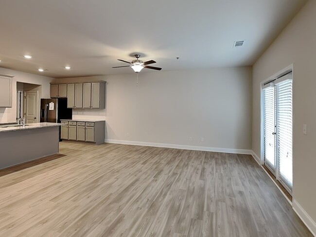 Foto del edificio - Brand New Townhome. Ready for Move-in!