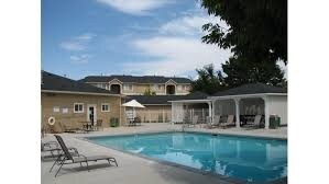 Piscina - Brookside Apartments