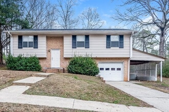 Building Photo - 5040 Loren Ln