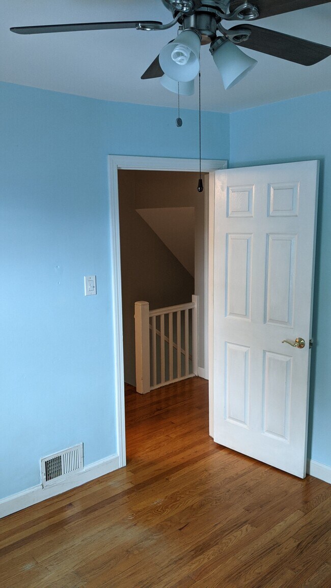 Building Photo - 6410 S Lorel Ave