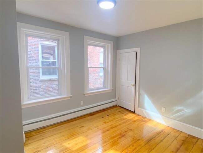 Foto del edificio - 113 Harvard St