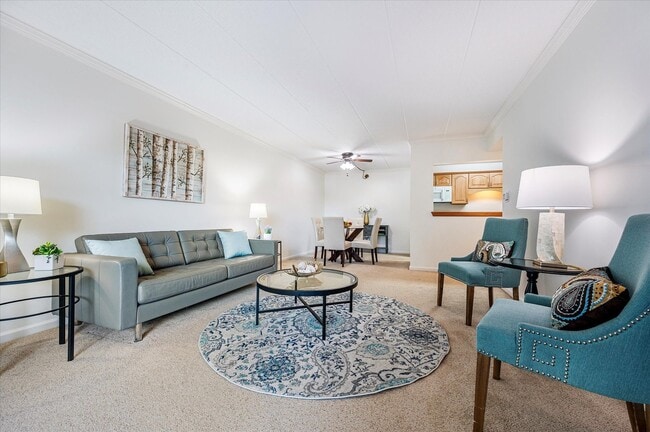 Foto del edificio - 100 W Butterfield Rd