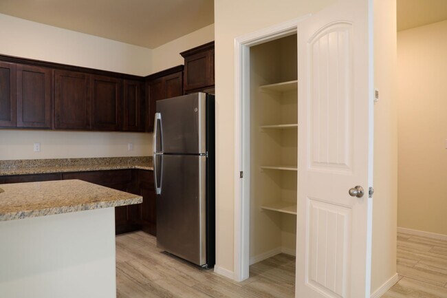 Building Photo - Gorgeous New Home, 3 Bedroom/2 Bath Home O...