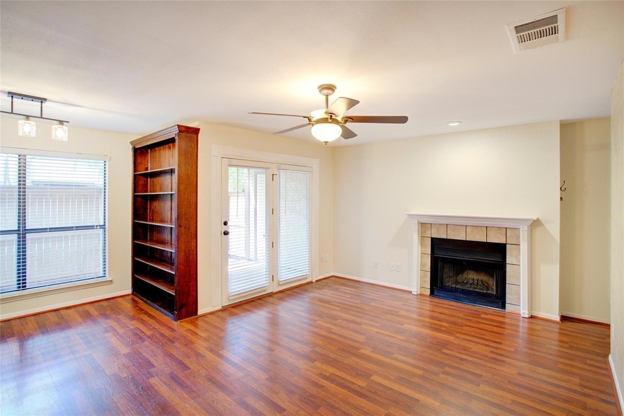Foto principal - 1304 Harwell Dr