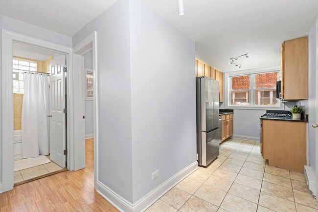 Foto del edificio - 2624 W Catalpa Ave