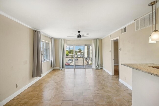 Foto del edificio - 3040 NE 16th Ave