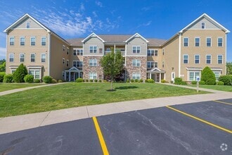 Building Photo - The Hammocks at Canandaigua