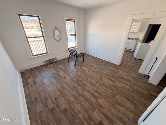 Building Photo - 133-135-135 Market St