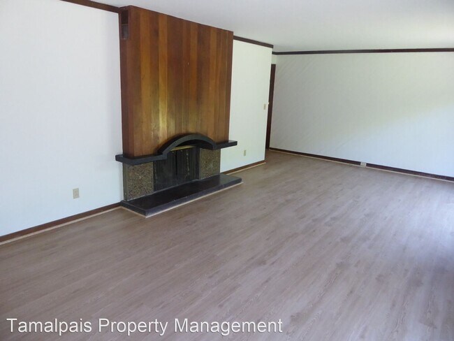 Building Photo - 2 br, 2 bath House - 2 Lyford Drive, #6
