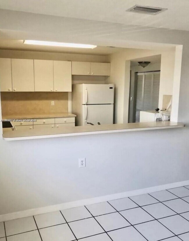 Foto del edificio - 1627 NW 18th St