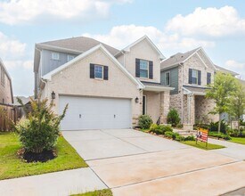 Building Photo - 15218 Cortines Ct
