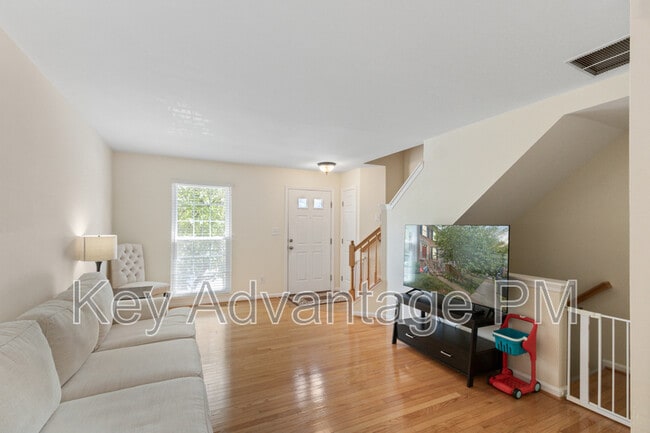 Building Photo - 2052 Stargrass Ct