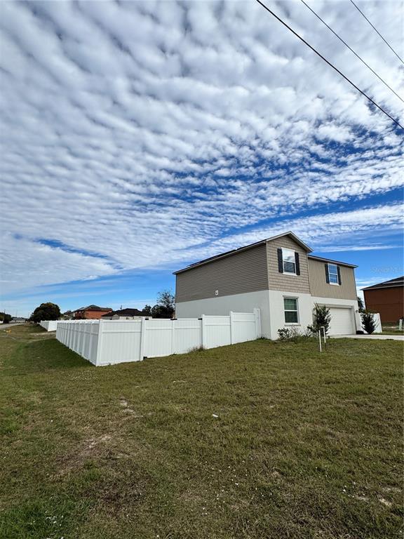 Building Photo - 803 James Dr