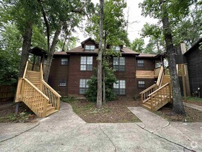 Building Photo - 2924 Woodrich Dr