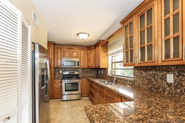 Foto del edificio - 10920 SW 25th St