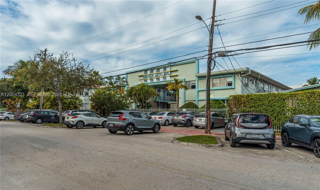 Photo - 1255 Marseille Dr # 25 MIAMI BEACH, FL 33141