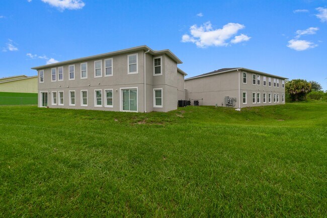 Building Photo - 255 Taylor Ln