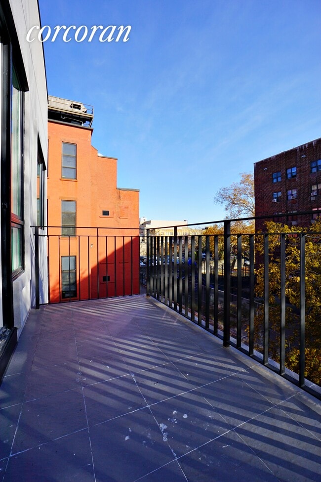 Building Photo - 846 Quincy St