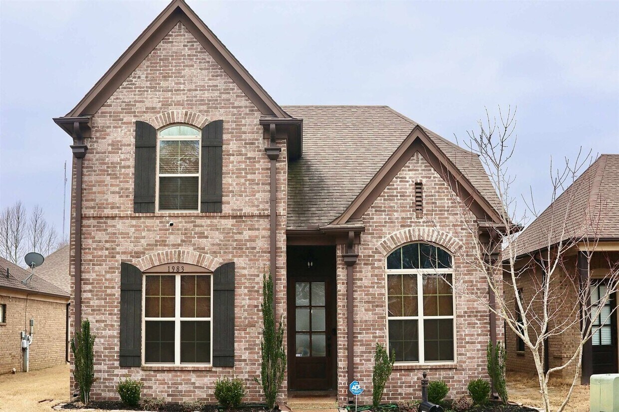 Foto principal - 1983 S Bend Dr
