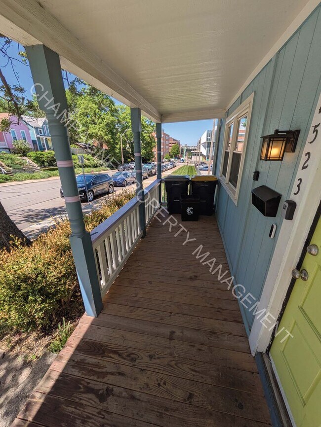 Foto del edificio - 3 Bedroom Home, conveniently located near UMKC!