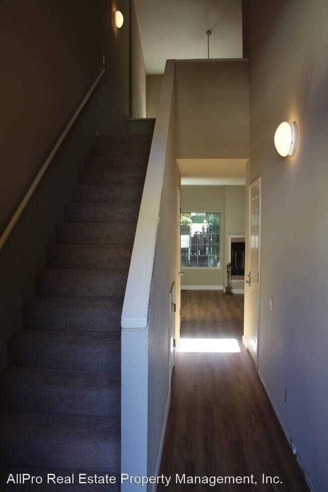 Building Photo - 2 br, 2.5 bath House - 48 Blue Coral Terrace