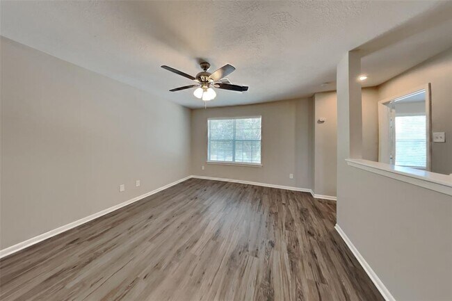 Building Photo - 18826 S Wimbledon Dr