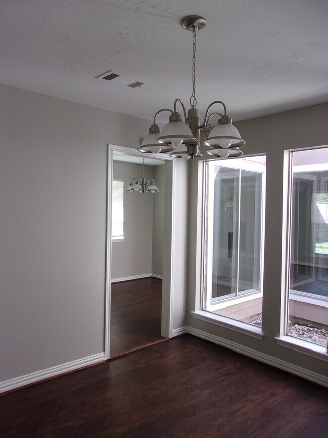 Building Photo - 5123 Crystal Bay Houston, Texas 77084