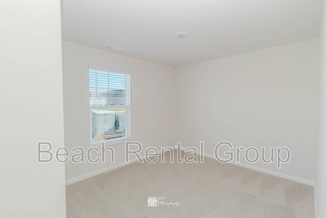 Foto del edificio - 286 Jeff Waters Cir