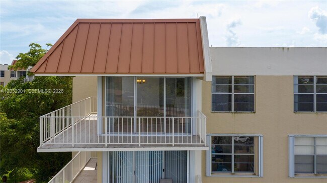 Foto del edificio - 13120 SW 92nd Ave