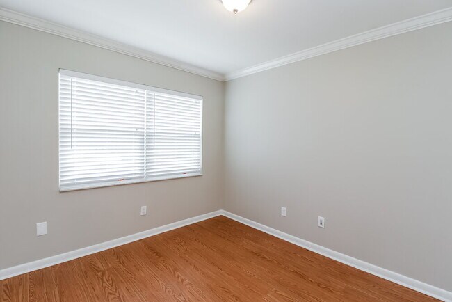 Building Photo - 23200 Whitney Pl