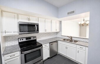 Building Photo - 11840 SW 99th St