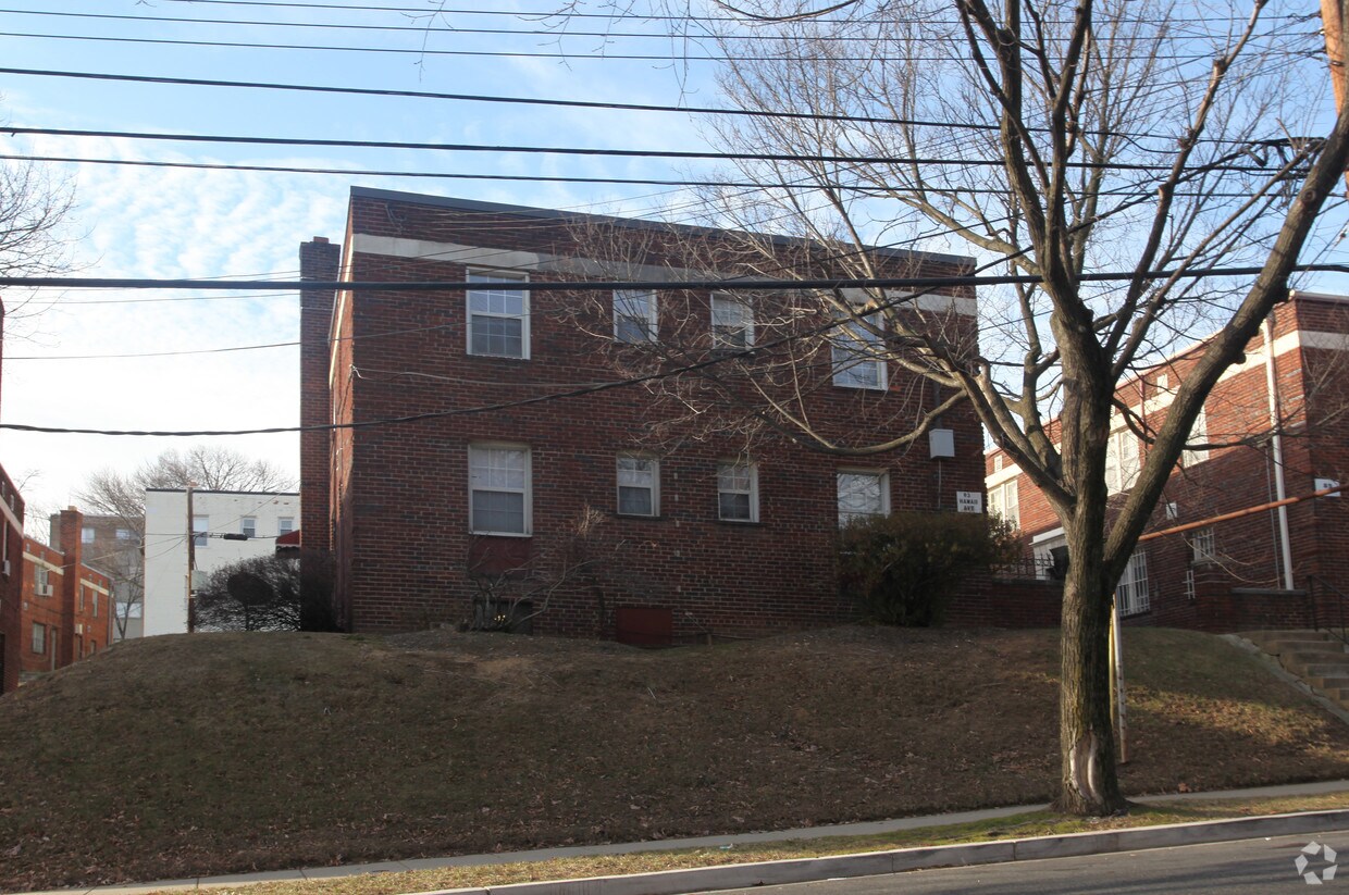 Foto del edificio - 93 Hawaii Ave NE