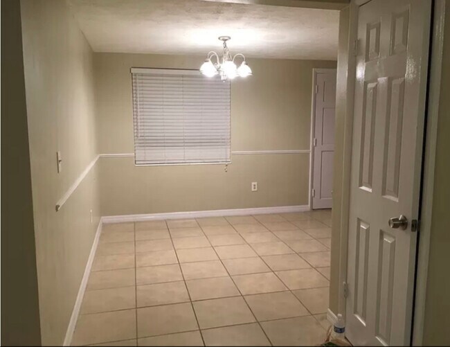 Building Photo - 3509 Nixon Rd