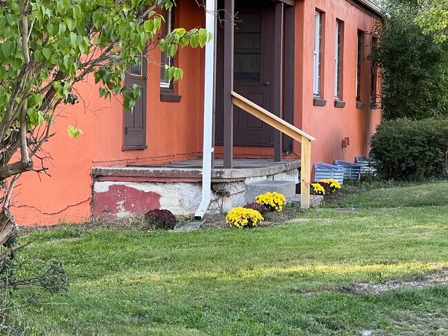 Foto del edificio - 1616 E Shore Dr