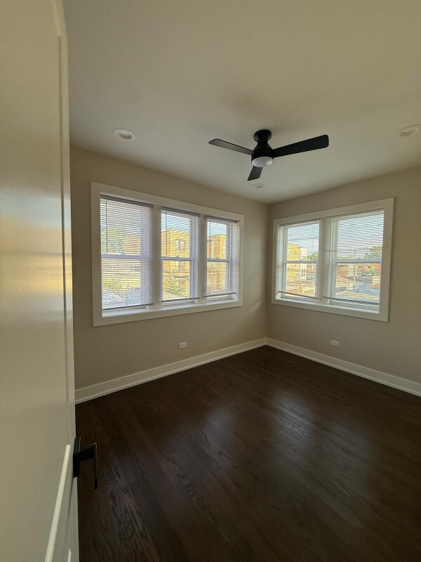 Foto del edificio - 6147 N Claremont Ave