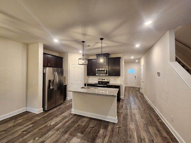 Foto del edificio - 902 Oak Rdg Ln