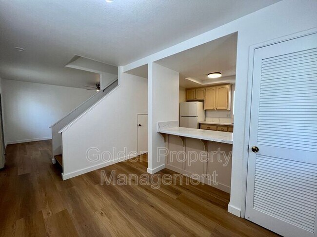 Foto del edificio - 248 Orange Ave