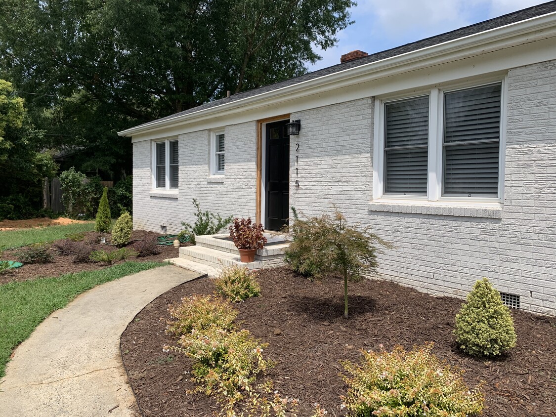 2115 Country Court - 2115 Country Ct
