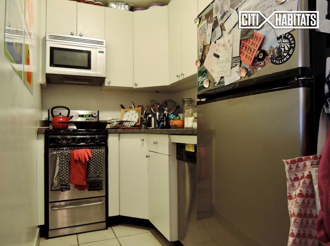 Foto del edificio - 162 W 75th St
