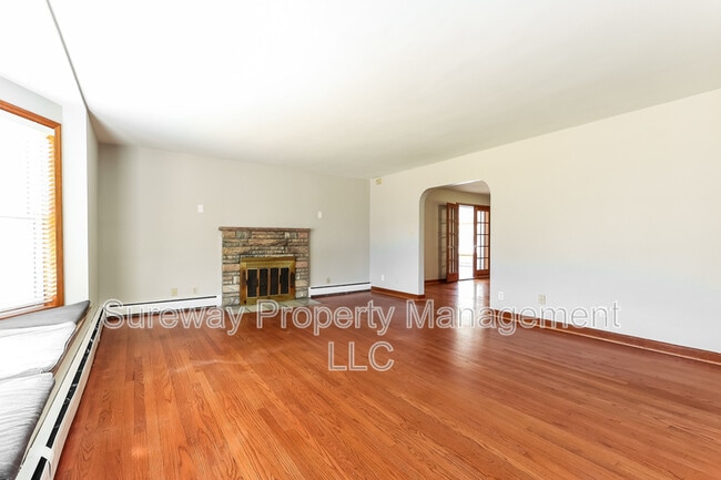 Foto del edificio - 442 Chews Landing Rd