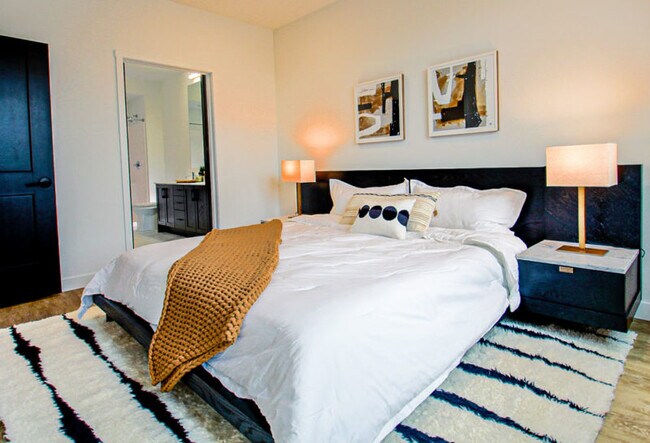 Foto del edificio - 320 E College