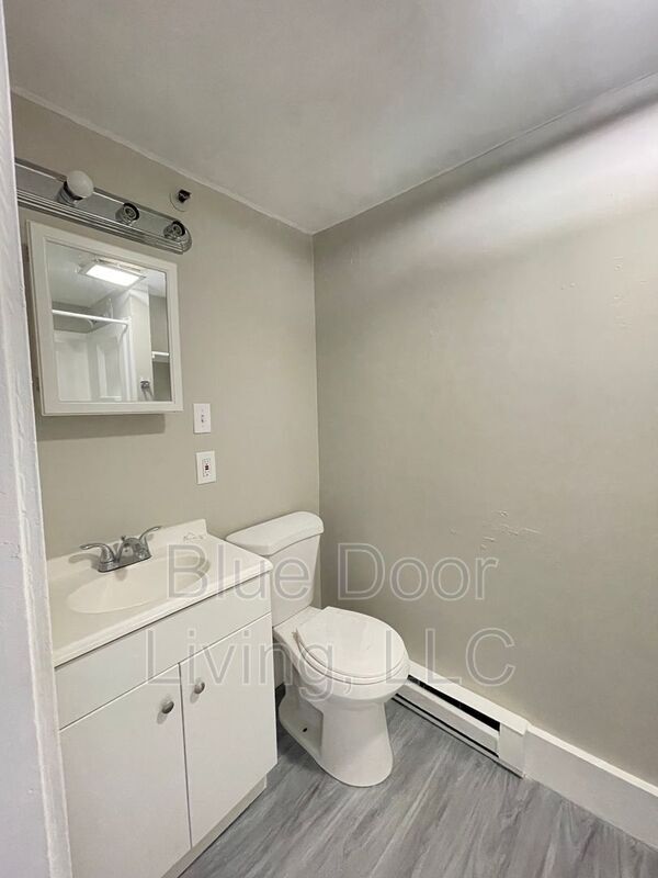 2 Bartlett St Unit 4, Allenstown, NH 03275 Condo for Rent in