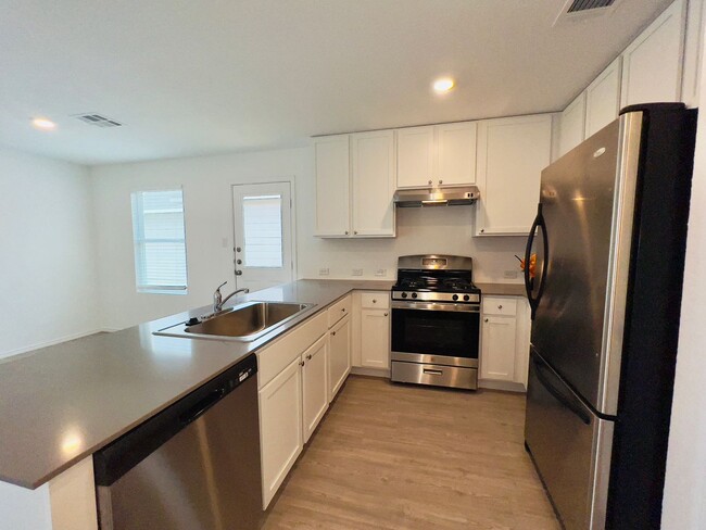 Building Photo - Brand New Family Home in NW San Antonio