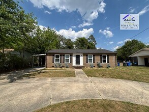 Building Photo - 415 Atwell Dr