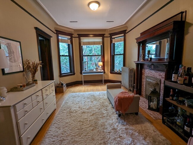 Foto del edificio - 864 W Newport Ave