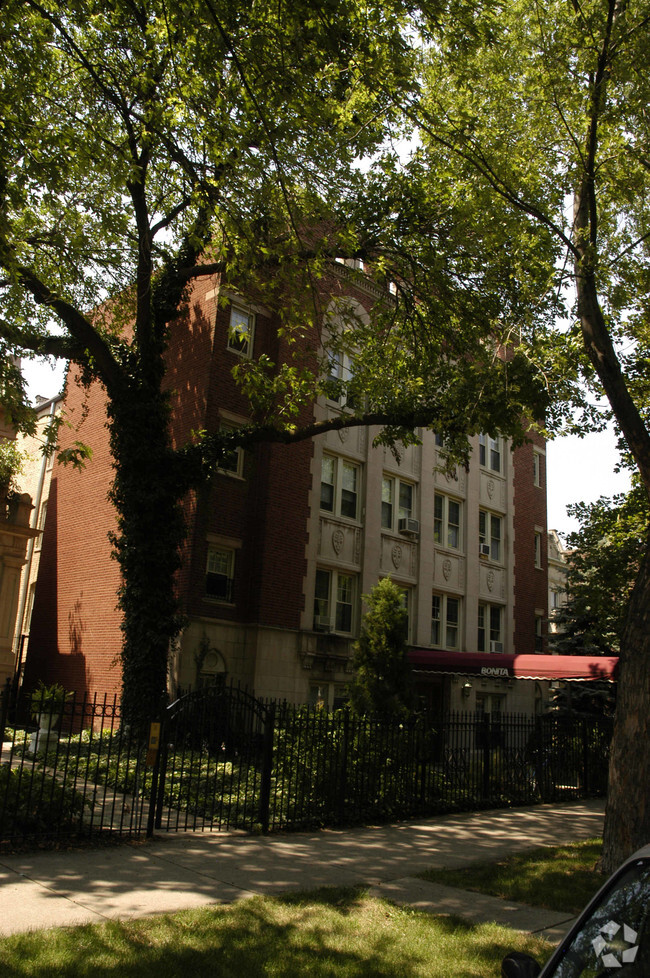 Building Photo - Bonita Apartments