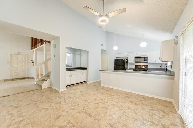 Foto del edificio - 2818 Crest Park Dr
