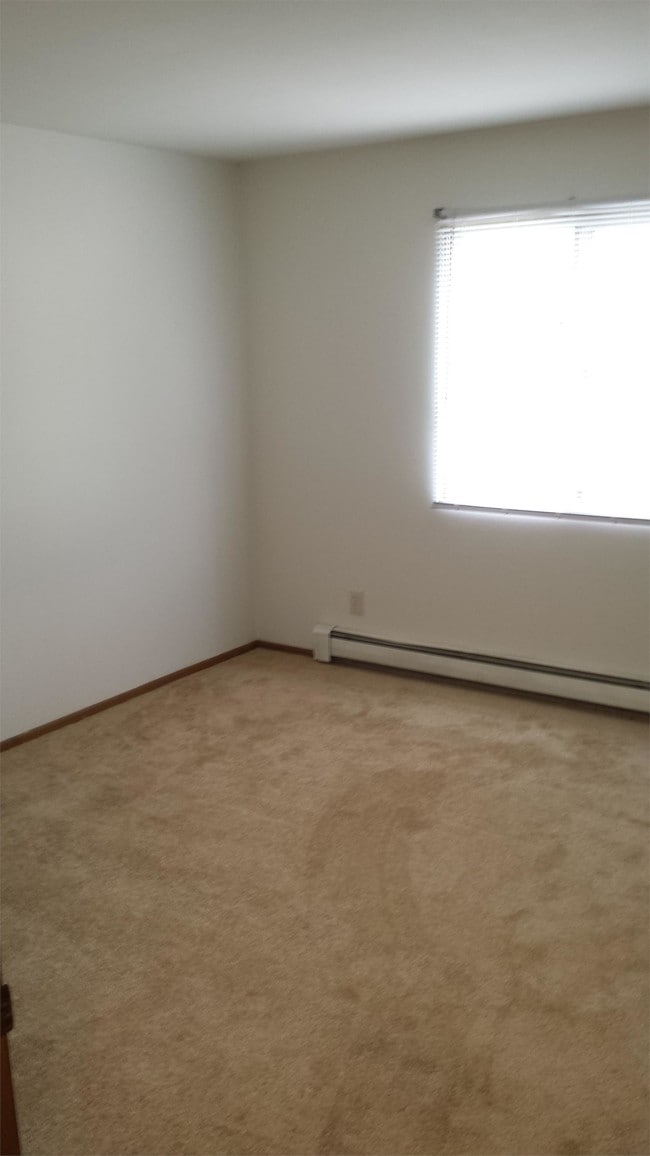 Building Photo - 3254 S 108th St